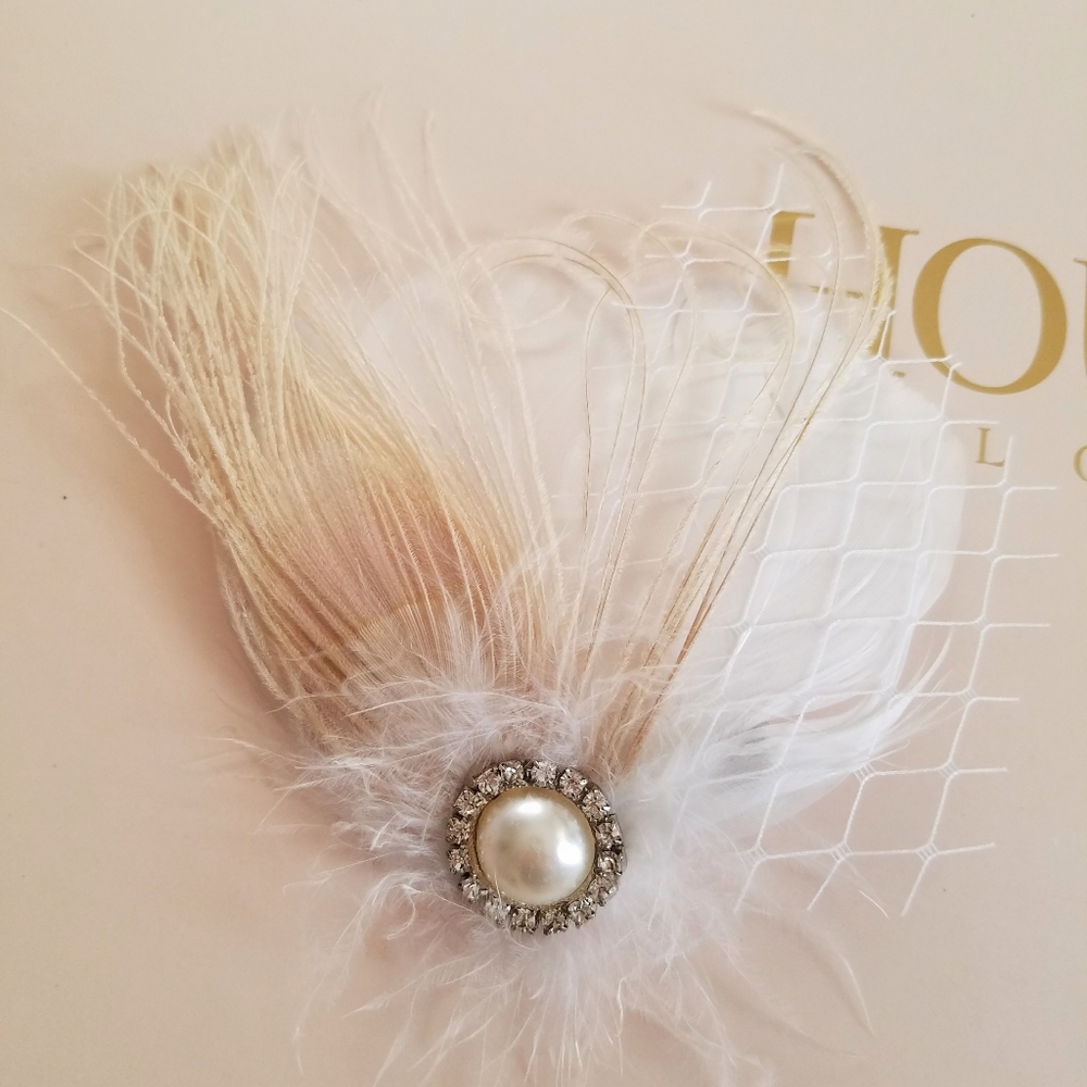 Great Gatsby White Feather Hair Clip